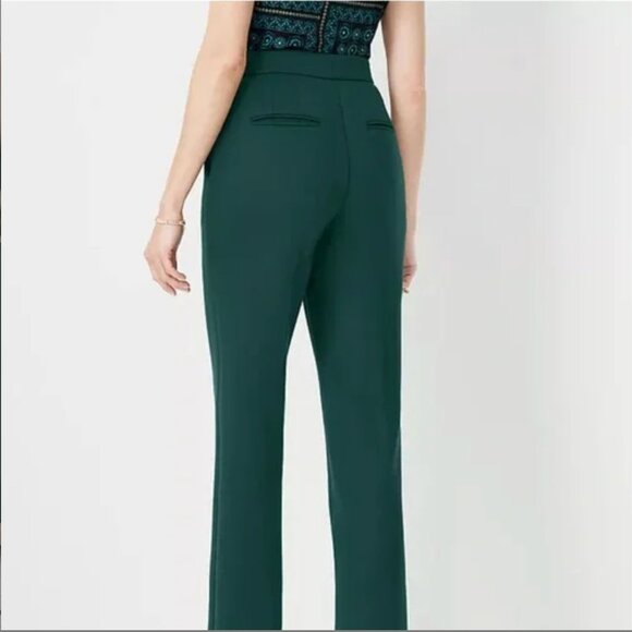 Ann Taylor Pintucked Straight Leg Pant in Double Knit /Straight Pant Sz 16 NWOT - Picture 2 of 10